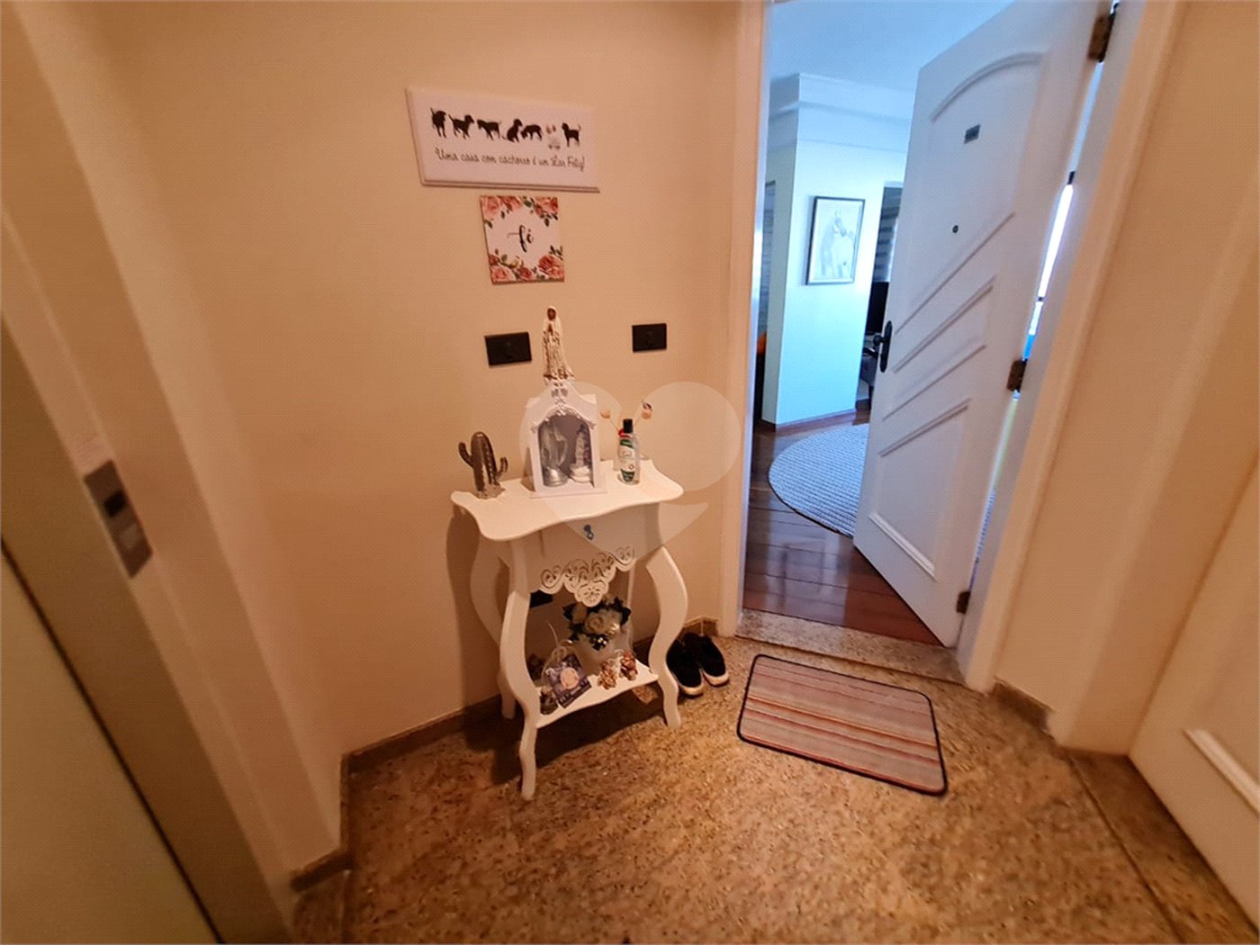 Apartamento à venda com 3 quartos, sendo 2 suítes,  em Vila Mogilar, Mogi das Cruzes, SP
