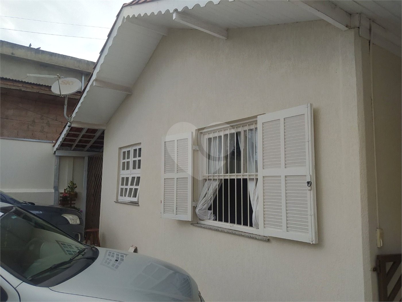Casa à venda com 4 quartos, sendo 2 suítes, em Jardim Caparelli (mailasqui), São Roque, SP