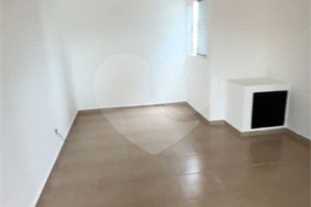 Kitnet para alugar com 1 quarto em Ferreira, São Paulo, SP