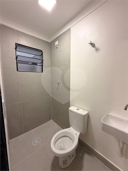 Casa à venda com 5 quartos, sendo 4 suítes, em Vila Rosália, Guarulhos, SP