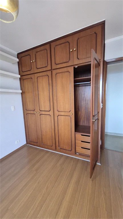 Apartamento à venda ou para alugar com 3 quartos, sendo 2 suítes, em Vila Romana, São Paulo, SP