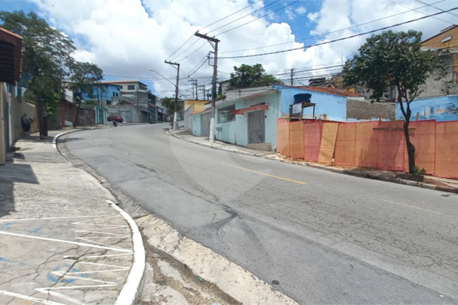 Sobrado à venda com 3 quartos, sendo 1 suíte, em Tremembé, São Paulo, SP
