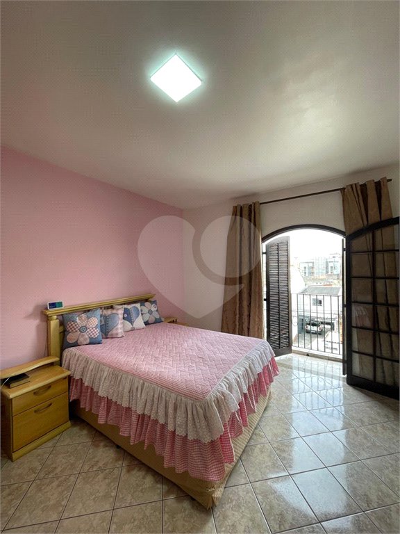 Sobrado à venda com 3 quartos, sendo 1 suíte, em Vila Gustavo, São Paulo, SP