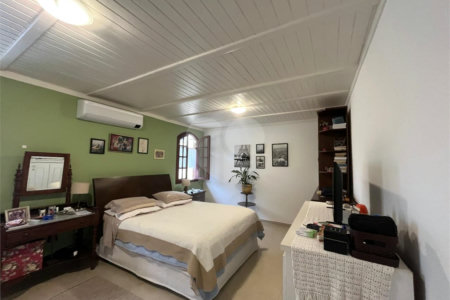 Casa à venda com 5 quartos, sendo 2 suítes, em Parque Residencial Colina das Estrelas, Tatuí, SP