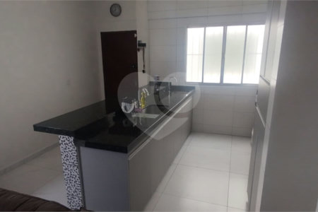 Apartamento à venda com 2 quartos em Maracanã, Praia Grande, SP