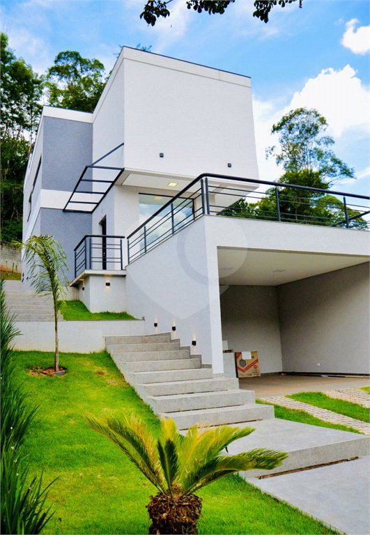 Casa à venda com 3 suítes no condomínio Quintas da Boa Vista, Atibaia - SP