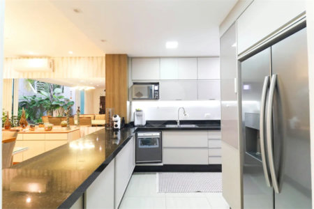 Casa à venda com 4 suítes no condomínio Residencial Cantareira, São Paulo - SP