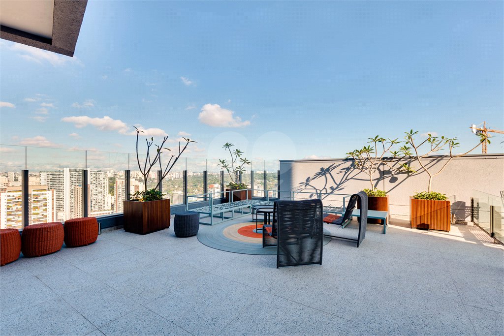 Apartamento à venda com 4 quartos, sendo 3 suítes,  em Brooklin, São Paulo, SP