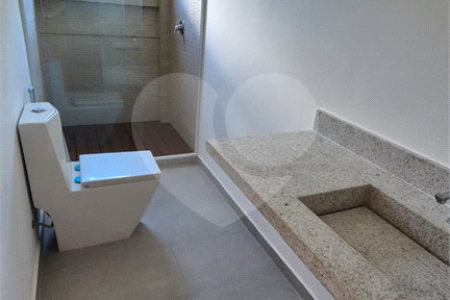 Casa à venda com 8 quartos, sendo 7 suítes, em Ferradura, Armação dos Búzios, RJ