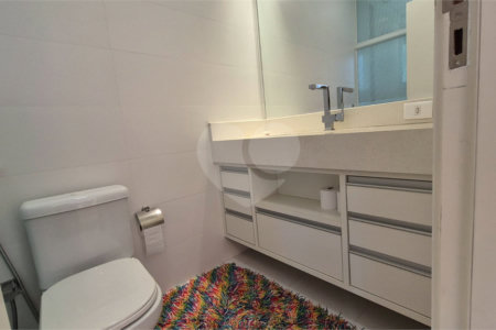 Casa à venda com 5 suítes no condomínio Lago Azul 1, Araçoiaba da Serra - SP