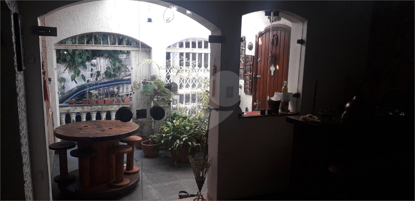 Casa à venda com 3 quartos em Jardim Regina, São Paulo, SP