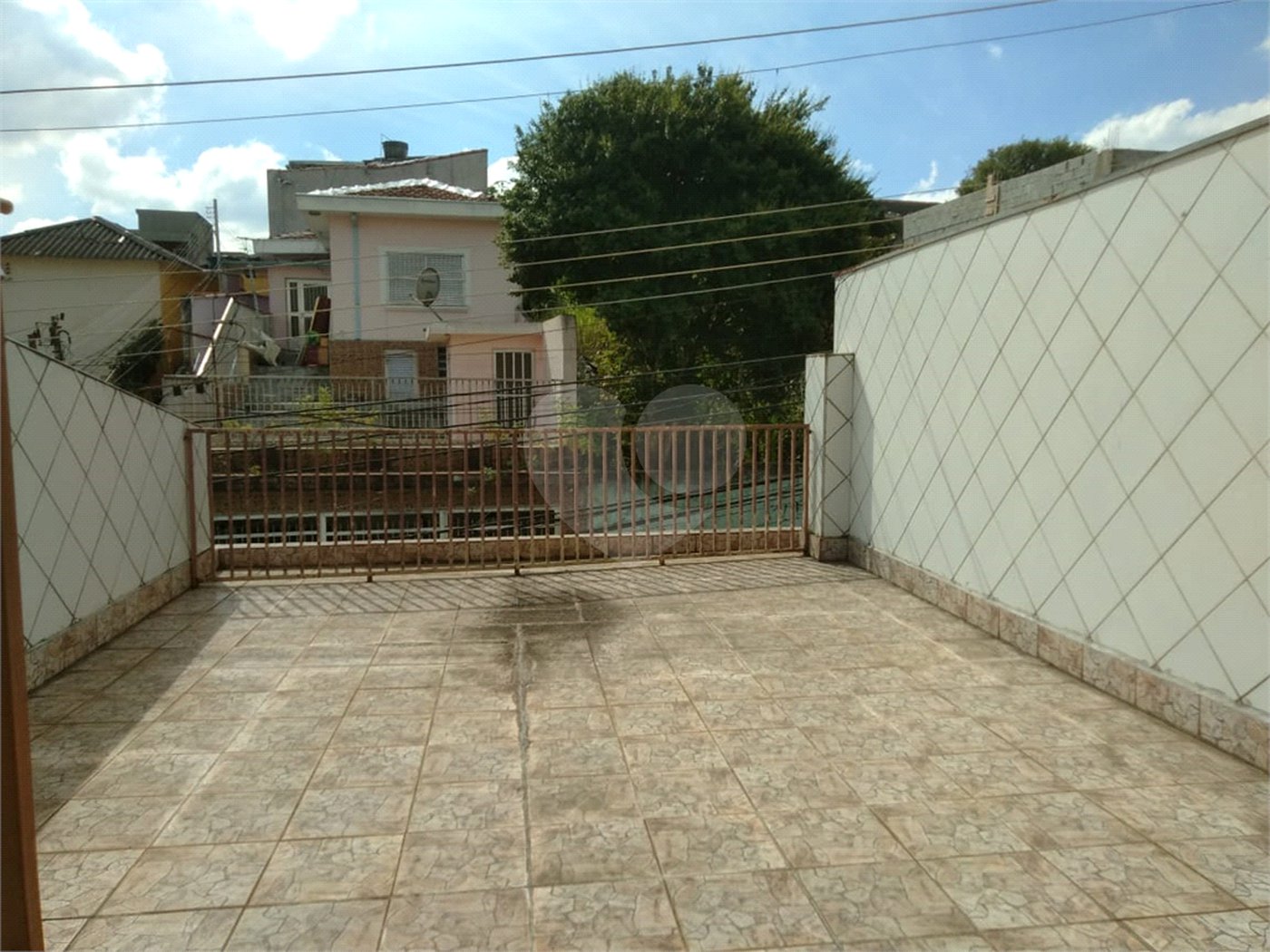 Sobrado à venda com 3 quartos, sendo 1 suíte, em Chora Menino, São Paulo, SP
