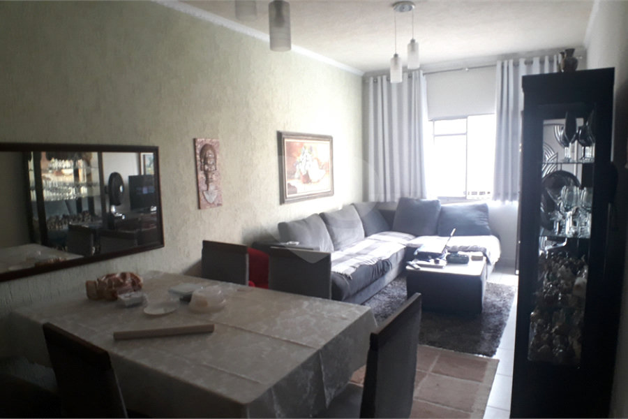 Casa Térrea à venda com 4 quartos, sendo 1 suíte, em Vila Romero, São Paulo, SP