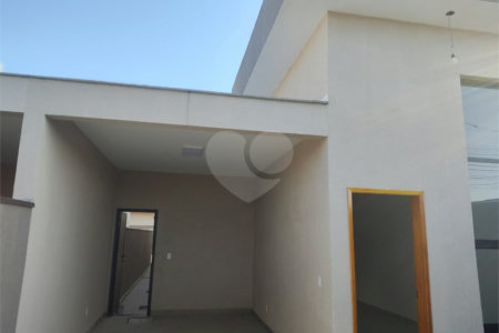 Casa à venda com 3 quartos, sendo 1 suíte,  em Balneário São João Batista 3, Peruíbe, SP