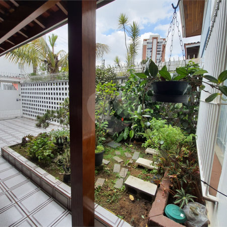 Sobrado à venda com 3 quartos, sendo 1 suíte,  em Jardim Rizzo, São Paulo, SP