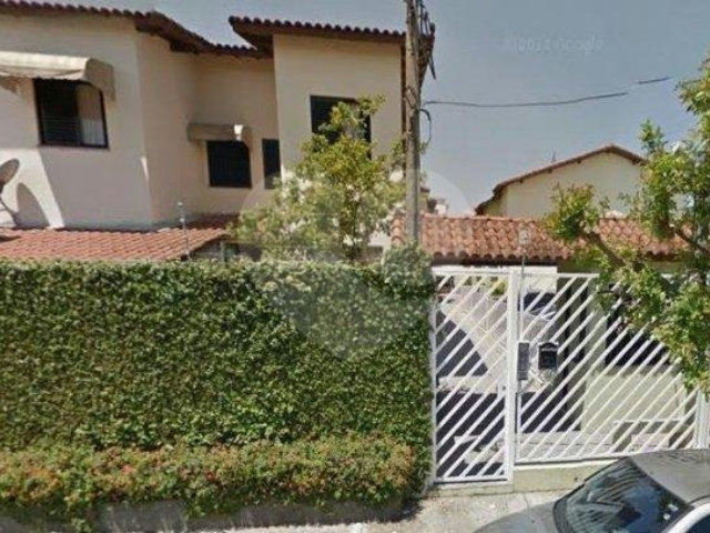 Casa à venda com 2 suítes no condomínio Morada do Sol, São Paulo - SP