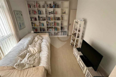 Apartamento à venda com 3 quartos, sendo 1 suíte, em Cerqueira César, São Paulo, SP