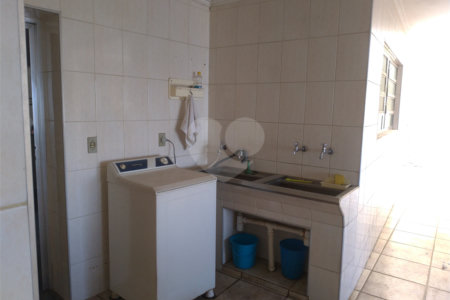 Sobrado à venda com 3 quartos em Jardim São Bento, São Paulo, SP