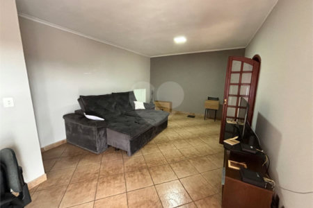 Casa à venda com 3 quartos, sendo 1 suíte, no Centro, Salto, SP