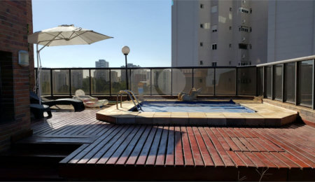 Apartamento à venda com 4 suítes em Vila Andrade, São Paulo, SP