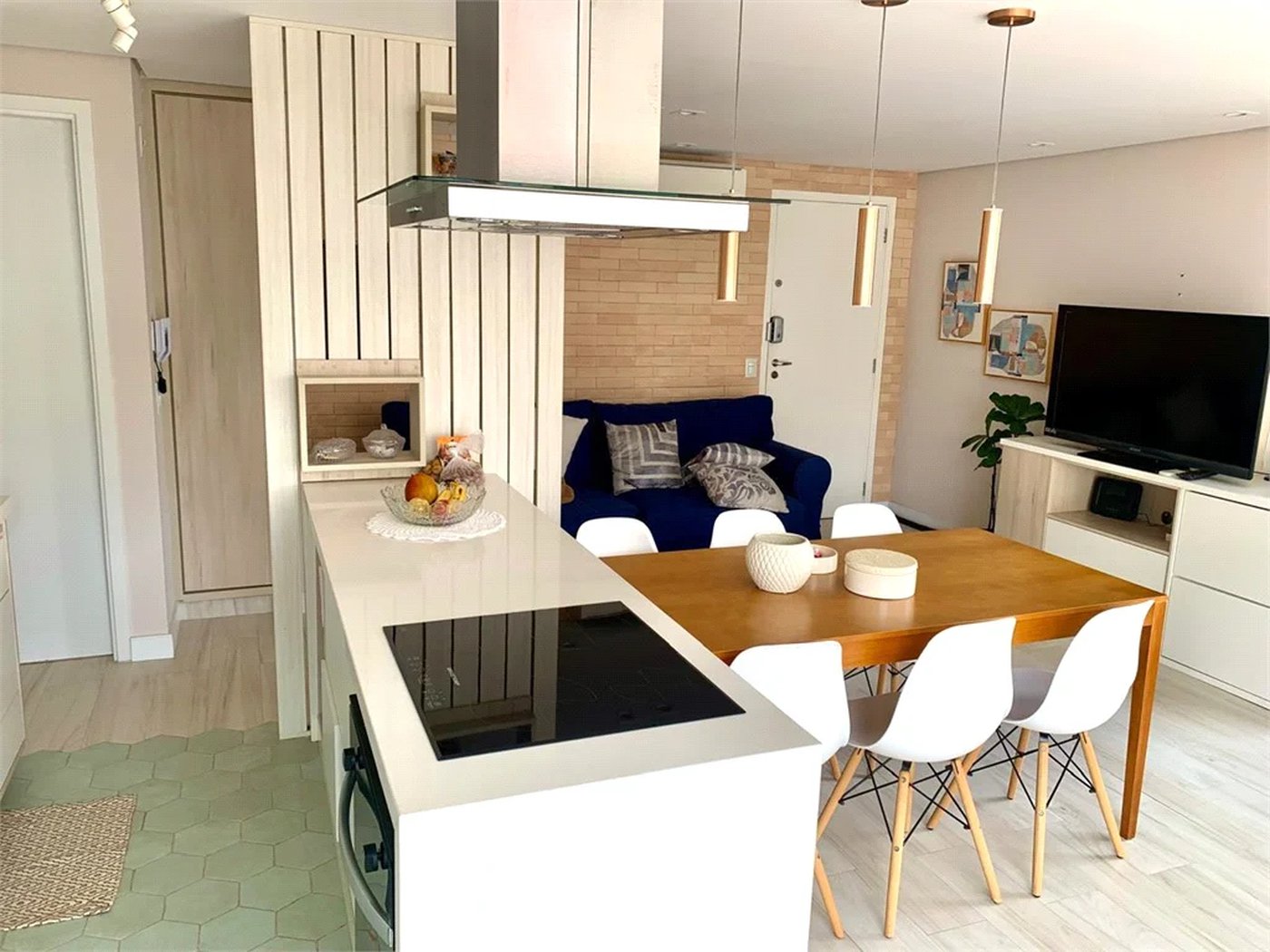 Apartamento à venda com 2 quartos, sendo 1 suíte, em Alto da Lapa, São Paulo, SP