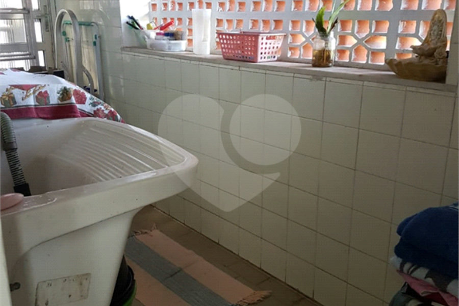 Casa à venda com 4 quartos, sendo 2 suítes, no condomínio Ibiratiba, São Paulo - SP