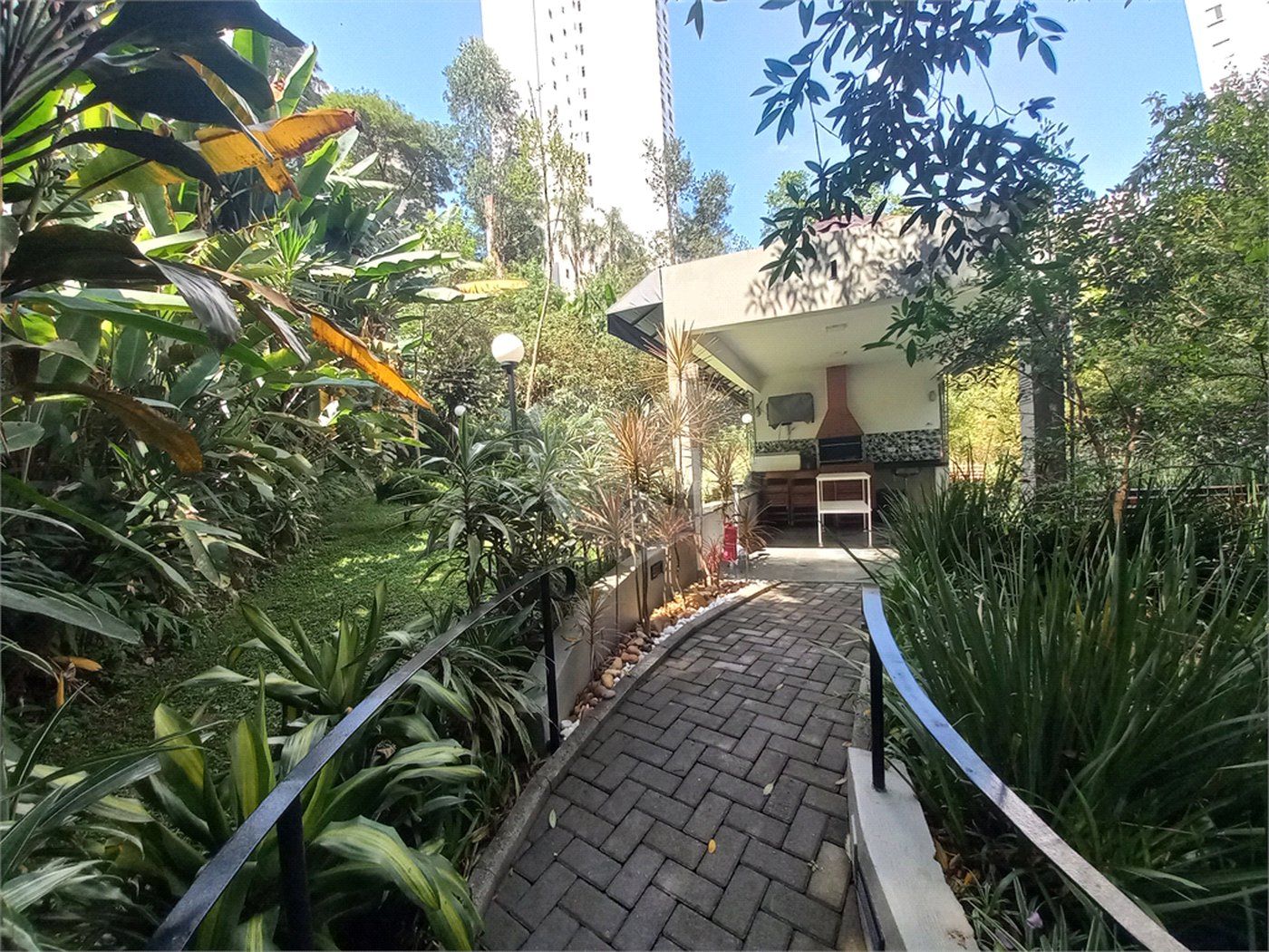 Apartamento à venda com 3 quartos, sendo 1 suíte, em Vila Andrade, São Paulo, SP