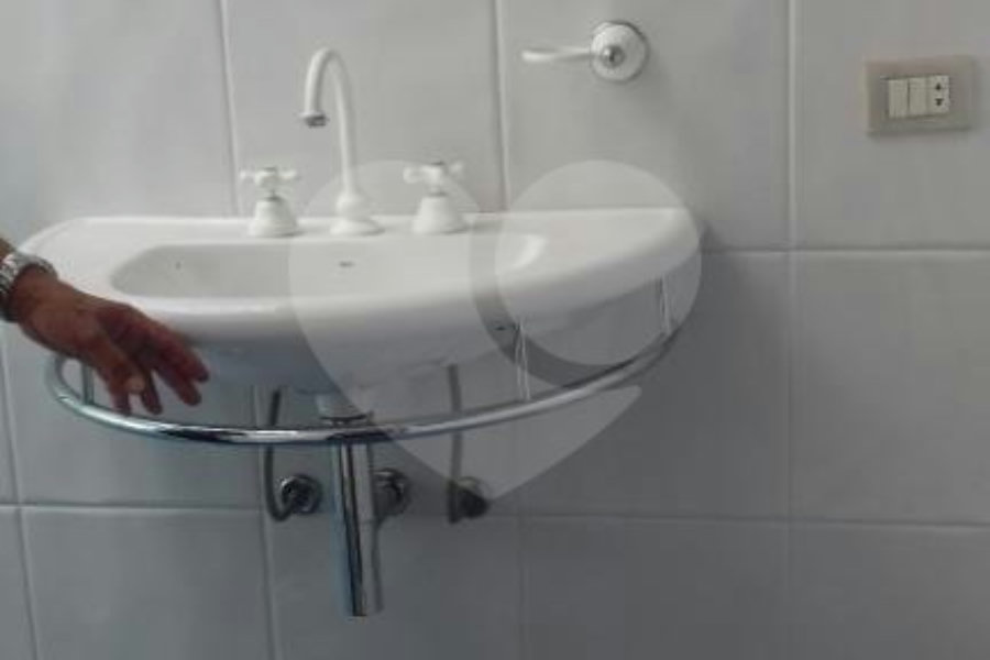 Sobrado à venda com 3 quartos, sendo 1 suíte,  em Vila Pereira Barreto, São Paulo, SP