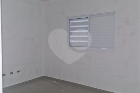 Casa à venda com 3 quartos, sendo 1 suíte,  em Jardim das Flores, Suzano, SP