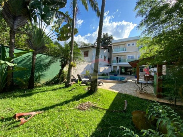 Casa à venda com 4 suítes em Jardim Floresta, São Paulo, SP