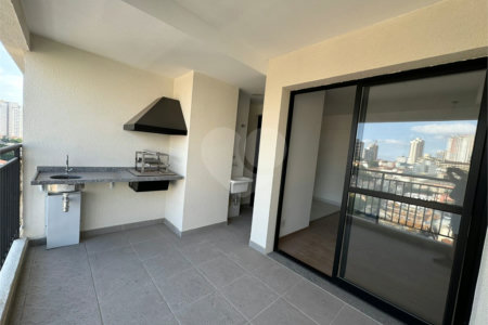Flat à venda com 2 quartos em Vila Firmiano Pinto, São Paulo, SP