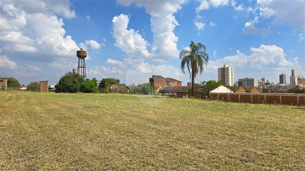 Terreno à venda em Vila Xavier (vila Xavier), Araraquara, SP