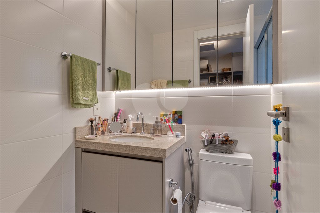 Apartamento à venda com 3 suítes em Chácara Santo Antônio, São Paulo, SP
