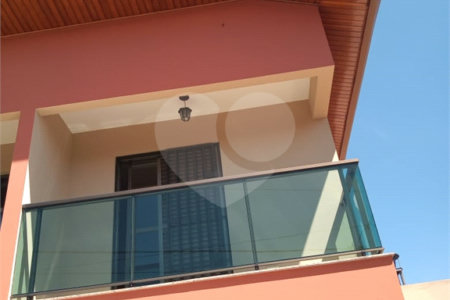 Casa à venda com 3 quartos, sendo 1 suíte, em Jardim Pirajussara, São Paulo, SP