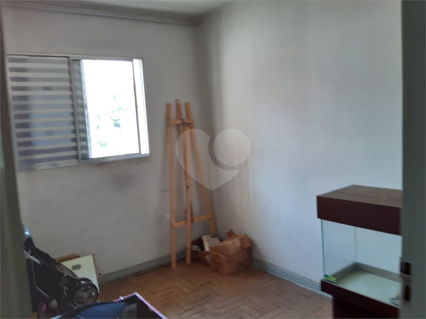 Casa à venda com 3 quartos, sendo 1 suíte, no condomínio Sem Nome, São Paulo - SP