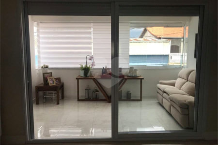 Sobrado à venda com 3 quartos, sendo 1 suíte,  em Vila Varela, Poá, SP