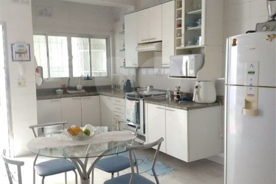 Casa Térrea à venda com 2 quartos, sendo 1 suíte, em Tremembé, São Paulo, SP
