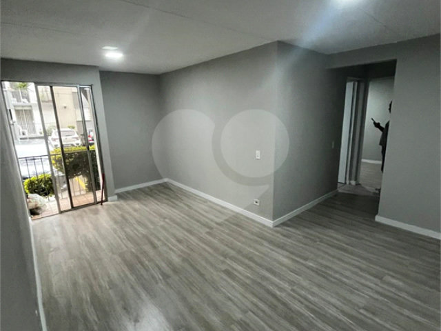 Apartamento à venda com 2 quartos em Jardim Santa Mônica, São Paulo, SP