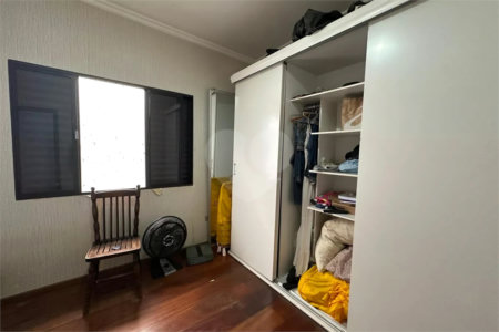 Sobrado à venda com 4 quartos, sendo 2 suítes, em Vila Ipojuca, São Paulo, SP