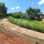 Terreno com 305,82 m² .