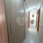 Apartamento à venda com 3 quartos, sendo 1 suíte, no Centro, São Roque, SP