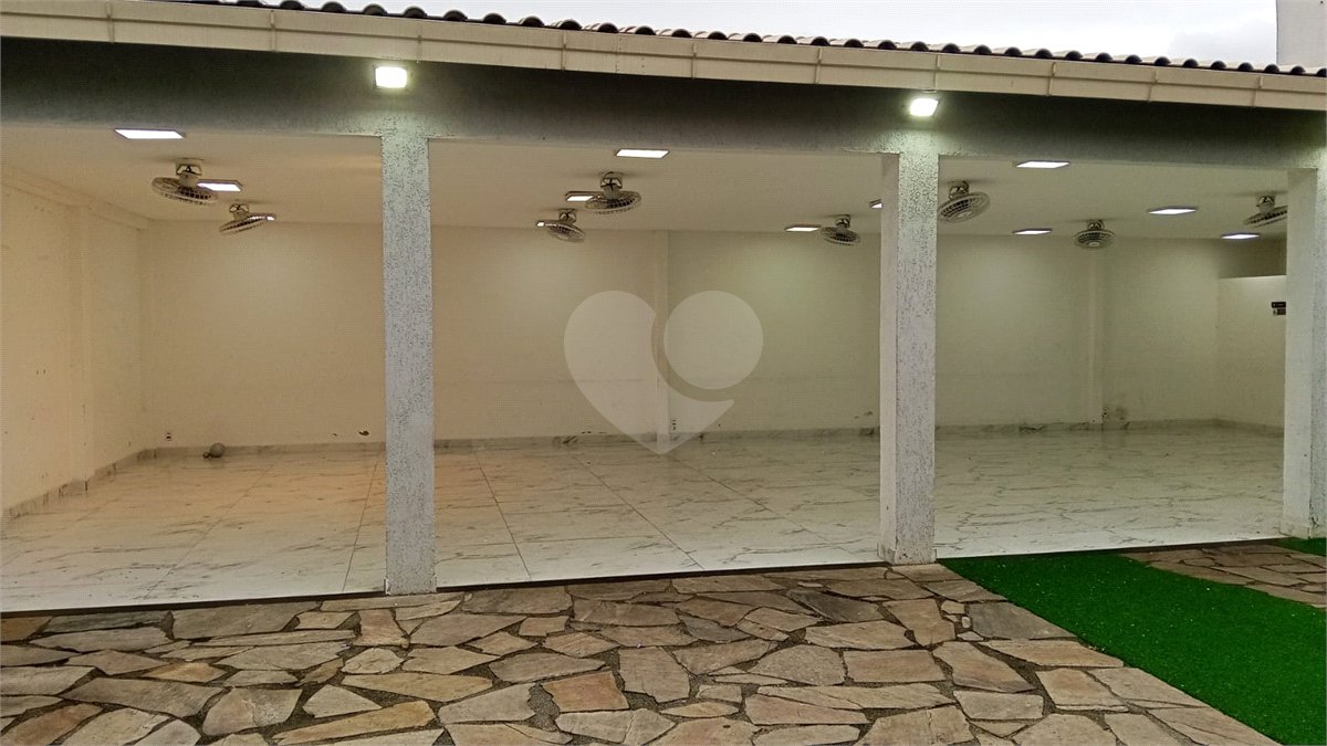 Salão Comercial à venda em Santíssimo, Rio de Janeiro, RJ