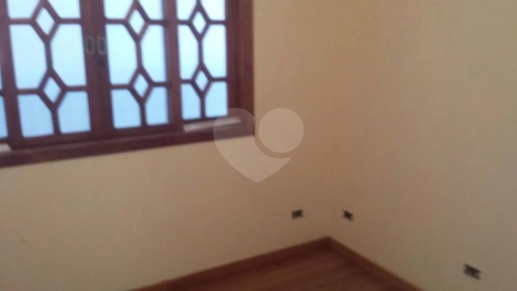 Sobrado à venda com 5 quartos, sendo 3 suítes, em Tremembé, São Paulo, SP