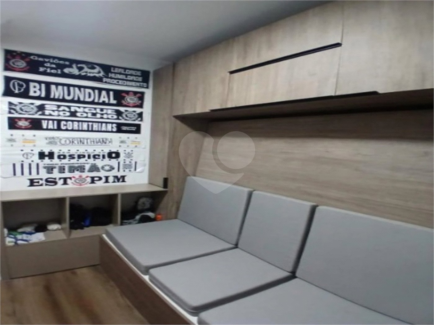 Casa à venda com 3 quartos, sendo 1 suíte, no condomínio Residencial Doutor Emanuel Dias, São Paulo - SP