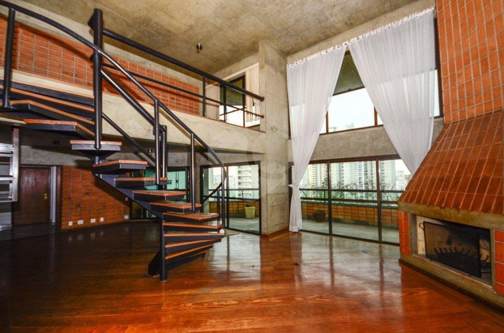 Apartamento à venda com 4 quartos, sendo 2 suítes, em Paraíso do Morumbi, São Paulo, SP