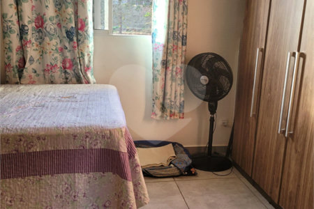Casa à venda com 2 quartos em Jardim Santo Antônio, Atibaia, SP