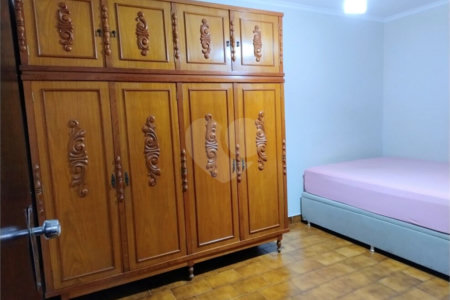 Casa à venda com 3 quartos, sendo 1 suíte, em Vila Mariana, Ribeirão Preto, SP