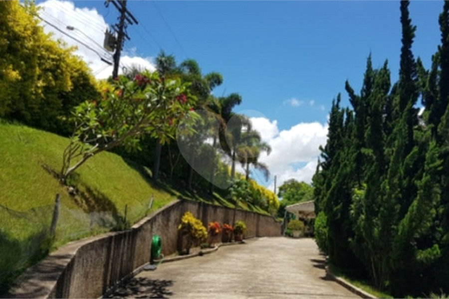 Casa à venda com 4 suítes no condomínio Monte Samkhya, Serra Negra - SP