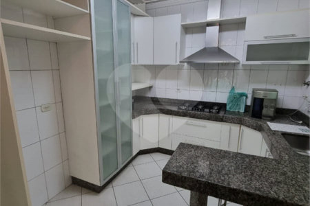 Casa à venda ou para alugar com 3 quartos, sendo 1 suíte,  em Bosque da Saúde, São Paulo, SP