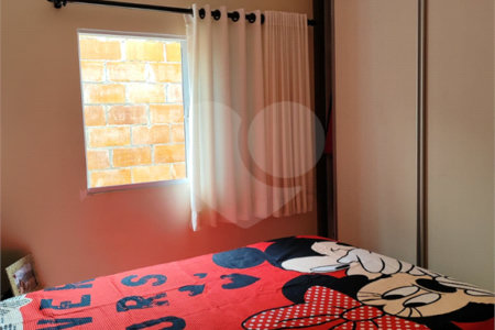 Casa térrea no Condomínio Flamboyant II .